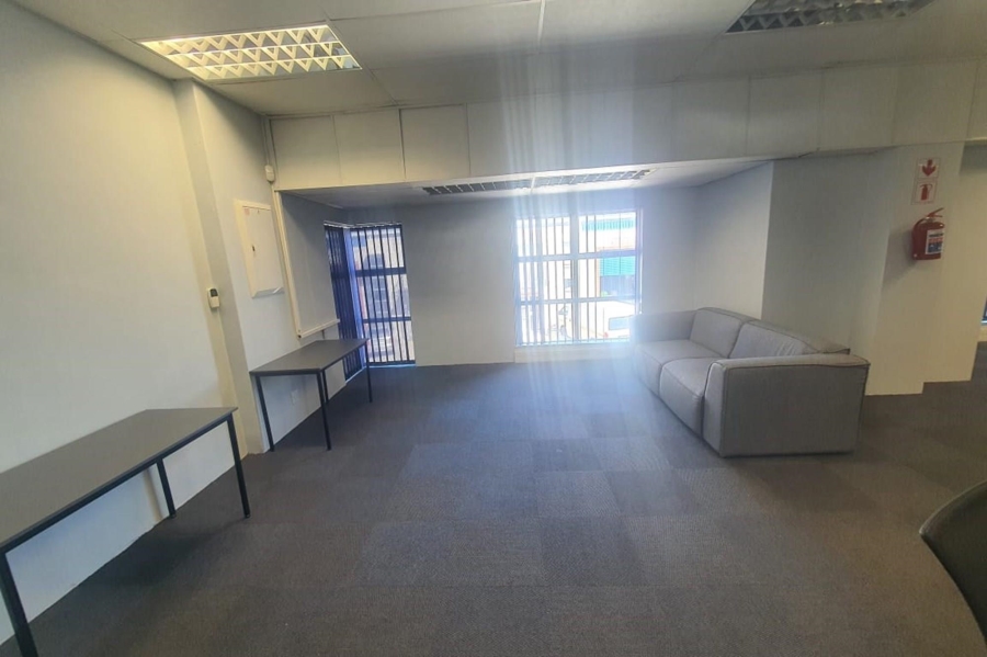 To Let commercial Property for Rent in Fairview Eastern Cape